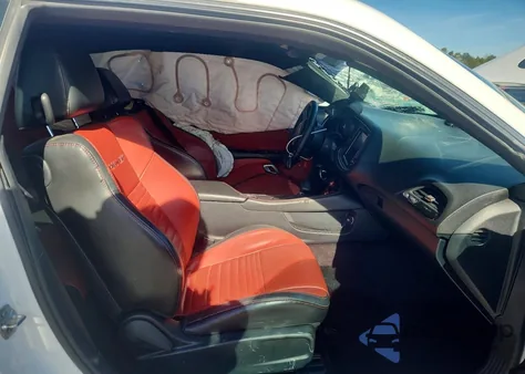 2016 Dodge Challenger R/T z USA, uszkodzony, nr VIN 2C3CDZBT0GH213599